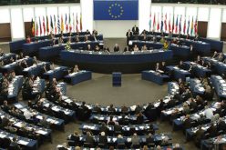 Повеќе од 350 луѓе се молеа во Европскиот парламент