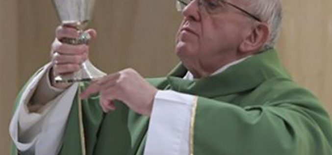 Папата: Ослободи нѐ Боже од малодушноста