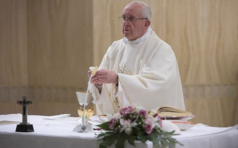Папата: Во искушенијата да не водиме дијалог со ѓаволот