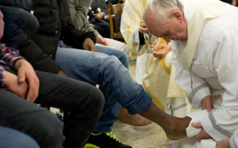 Папата на Велики четврток во затворот во Палијан