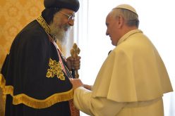Атентатот нема да ја запре мировната мисија на Папата во Египет
