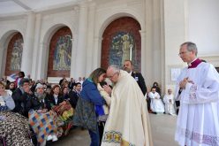 Папата до болните: Вашиот живот е дар за Црквата