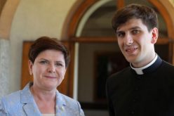 Синот на полската премиерка Беата Шилдо стана свештеник