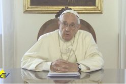 Папата до затворениците: Надежта ги надминува сите проблеми