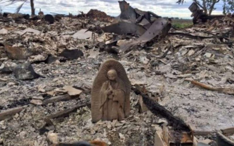 Ураганот Харви и статуата на Богородица