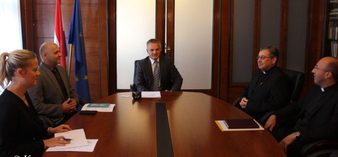 Хрватска: Бискупот Стојанов се сретна со државниот секретар Ѕвонко Милас
