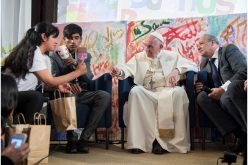 Папата го посети римското претставништво на Scholas Occurrentes