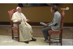 Папата: И јас понекогаш заспивам за време на молитвата