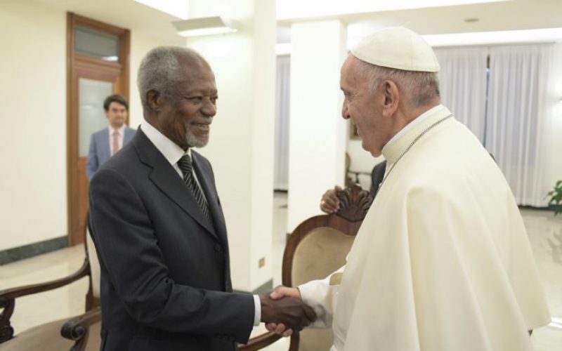 Папата се сретна со „Старешините“