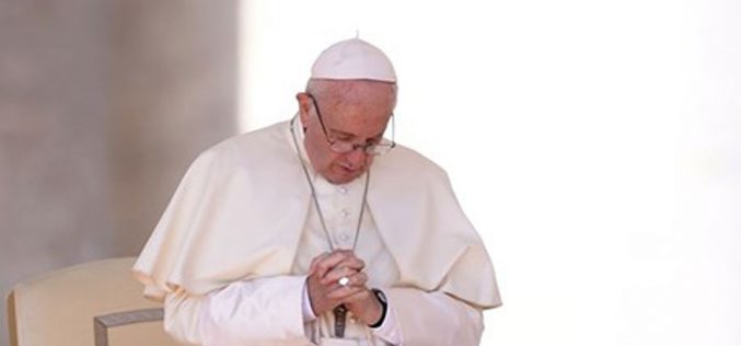 Папата испрати телеграма со сочувство за Ирак и Иран
