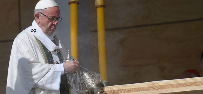 Папата до Чилеанците: Ако сакаш мир, работи за правдата
