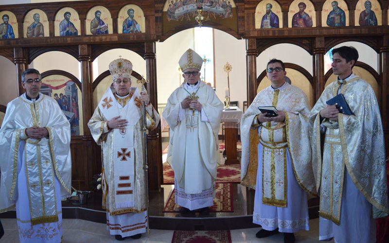 На Богојавление епископот Стојанов служеше света Литургија во Струмица во заедништво со Апостолскиот нунциј Пекорари