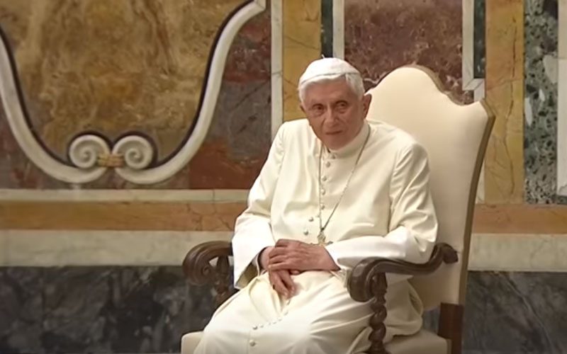 Почесниот папа Бенедикт XVI: Јас сум на ходочастие кон Дома