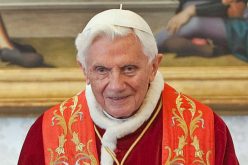 Папата Бенедикт XVI: Ваша Светост Ви ветувам послушност и молитва