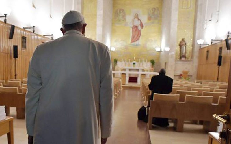Папата изрази сочувство по повод атентатот во Франција