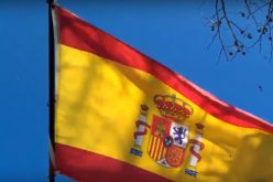 Шпанија: На пола копје знамињата на Шпанската војска