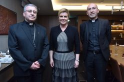 Скопскиот бискуп Стојанов се сретна со претседателката на Хрватска Грабар Китаровиќ