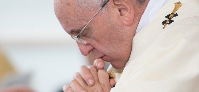Папата повика на мир во Светата Земја и на Блискиот Исток