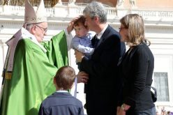 Папата одреди потполн опрост по повод Светската средба на семејства во Даблин