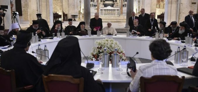 Папата Фрањо: Средбата во Бари беше уверлив знак за единство на христијаните