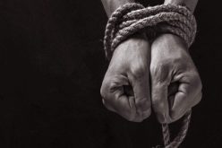 Папата Фрањо: Трговијата со луѓе е срамно злосторство