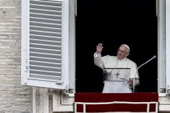 Папата: Да не останеме глуви и неми пред страдањето на браќата