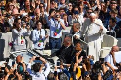 Папата ја отвори Епископската синода посветена на младите