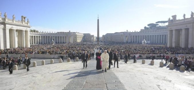 Папата: Подготовката за Брак не може да се сведе само на неколку предавања