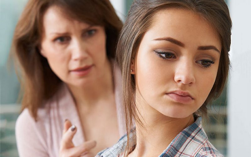Како да го сочувате бракот со тинејџери во домот?