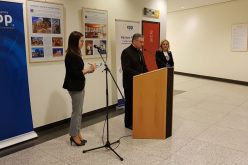 Во Европскиот парламент бискупот Стојанов ја отвори изложбата за Света Мајка Тереза