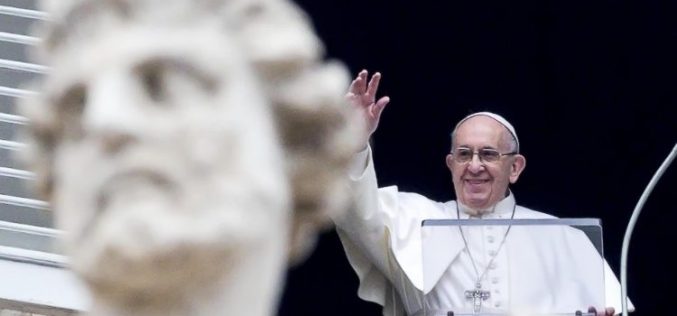 Папата: Колумбија и Медитеранското море се две болки во моето срце