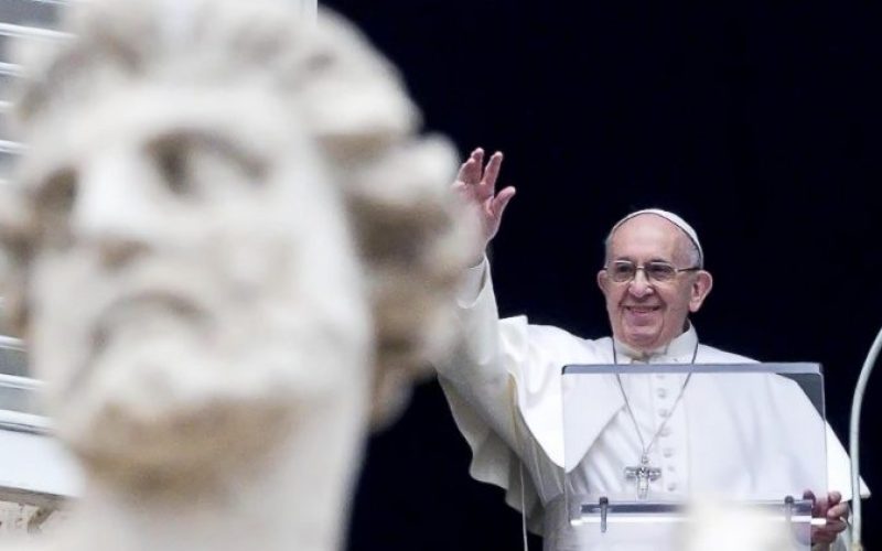 Папата: Колумбија и Медитеранското море се две болки во моето срце