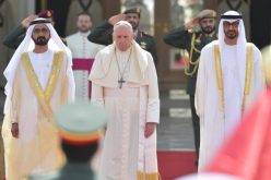 Папата Фрањо ја започна историската посета на Обединетите Арапски Емирати