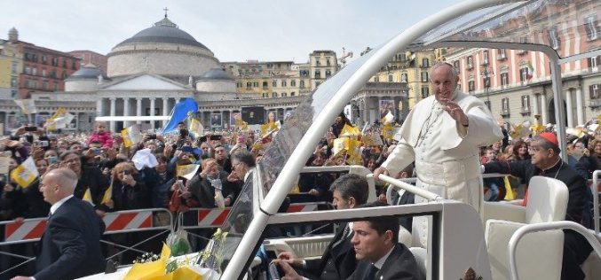 Папата Фрањо на 21 јуни ќе го посети Наполи