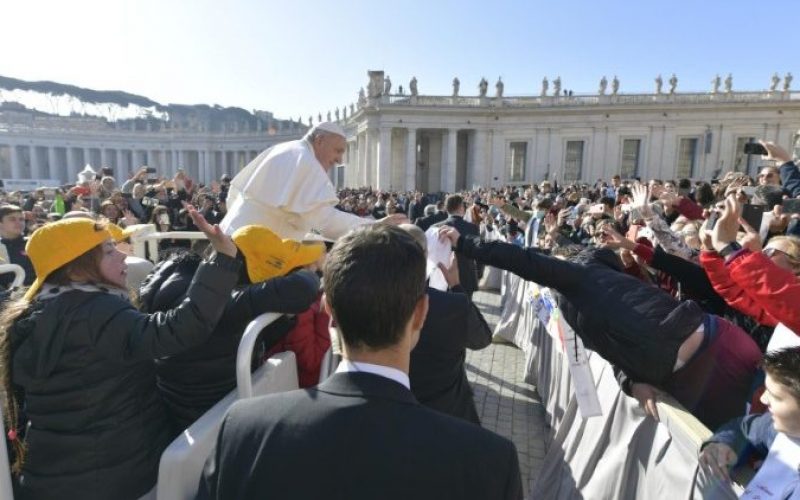 Папата: Божјиот начин е кроткост