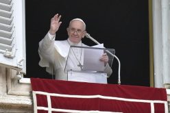 Папата: Преображението е ветување за спасението