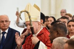 Кардинал Паролин ја посети католичката заедница во Косово