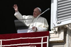 Папата Фрањо: Таму каде што е себичноста нема живот
