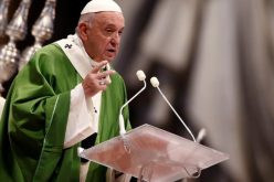 Папата: Сиромашните ни го олеснуваат пристапот до небо