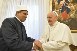Папата Фрањо и големиот имам Ал – Тајеб на ООН предложија формирање на Светски ден на братството
