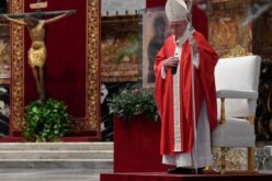 Папата Фрањо: Со вера да појдеме во Страсната седмица