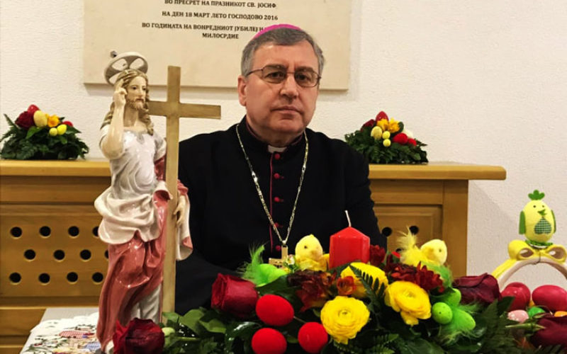 Велигденска честитка на бискупот Стојанов