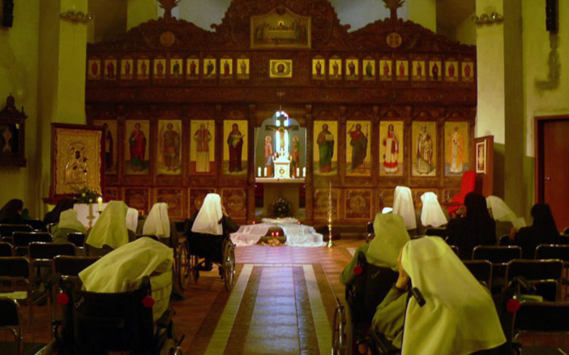 Сестрите Евхаристинки со молитва помагаат во борбата против коронавирусот