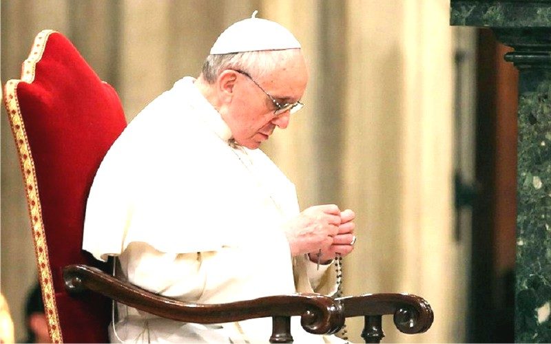 Папата повика да се моли Света Бројаница во месец мај