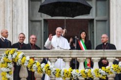 Папата донира за фондацијата „Исус божествен работник“