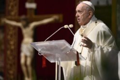 Папата Фрањо: Со Евхаристијата Господ го лекува нашето сеќавање