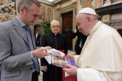 Папата Фрањо: Медиумите нека бидат сејачи на надеж