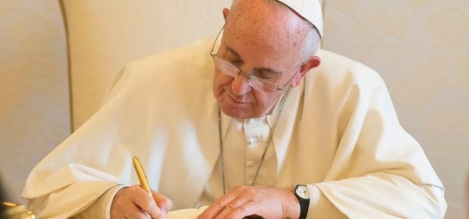 Папата ќе ја потпише новата енциклика во Асизи