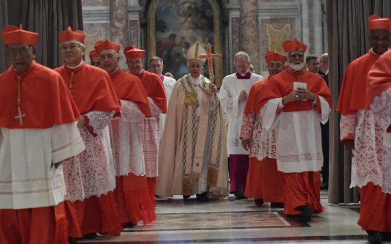 Папата Фрањо: Да се разбудиме од сонот на просечност и рамнодушност