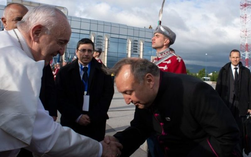 Папата Фрањо го именува монсињор Каваленов за епископ на Никополската епархија